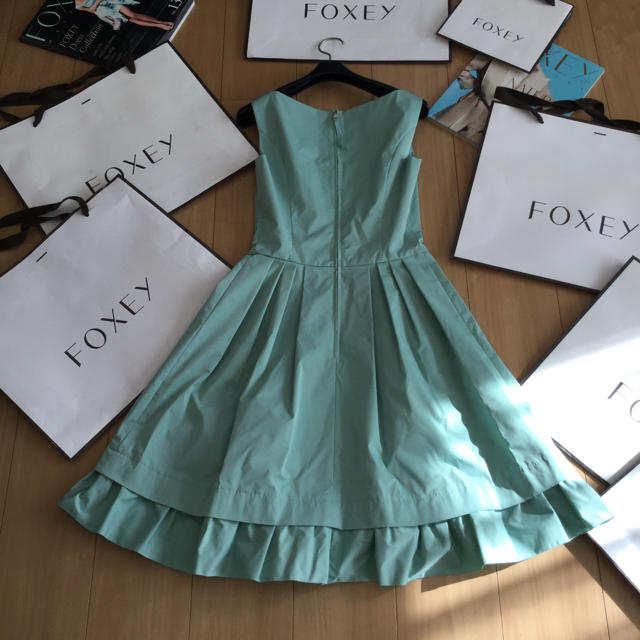 FOXEY(フォクシー)の♡FOXEY 裾フリルワンピース♡ レディースのワンピース(ひざ丈ワンピース)の商品写真