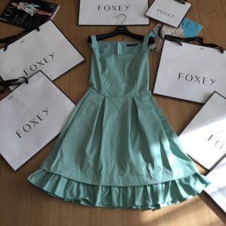 フォクシー(FOXEY)の♡FOXEY 裾フリルワンピース♡(ひざ丈ワンピース)