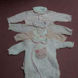 ミキハウス(mikihouse)のレイサ様専用　女の子　ロンパース4着(ロンパース)