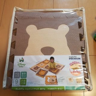 クマノプーサン(くまのプーさん)のプレミアム　ジョイントマット　カフェ　くまのプーさん(フロアマット)