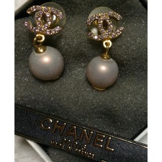 シャネル(CHANEL)のCHANEL パールピアス 正規品(ピアス)