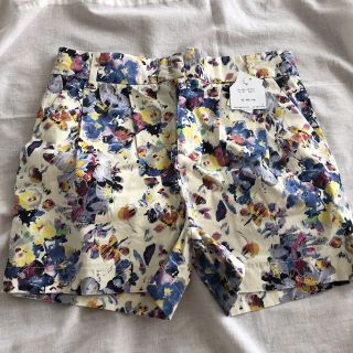 レイカズン(RayCassin)の花柄　ショートパンツ(ショートパンツ)