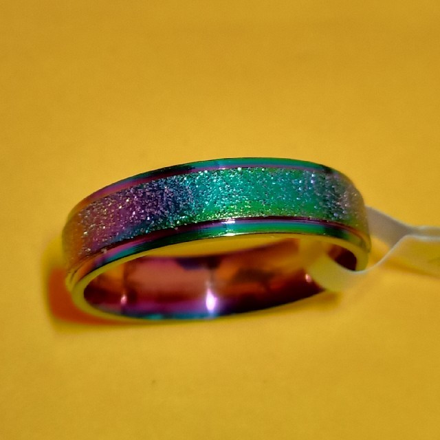 Colorステンレスリング  綺麗なレインボー メンズのアクセサリー(リング(指輪))の商品写真