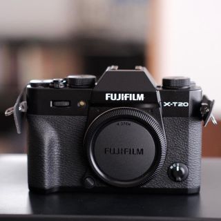 フジフイルム(富士フイルム)の富士フィルム ミラーレス一眼カメラ X-T20 ブラック ボディ(ミラーレス一眼)