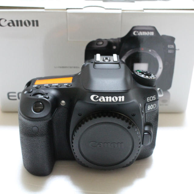 【美品】キャノン Canon EOS 80D ボディ 約4,800ショットデジタル一眼