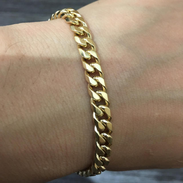 独創的 18金喜平ブレスレット18k8面シングル30g19㎝激レアアイテム 独創的 18金喜平ブレスレット18k8面シングル30g19㎝激レアアイテム