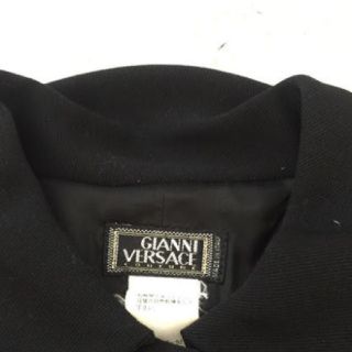 ジャンニヴェルサーチ(Gianni Versace)のGianni Versace  無地 ひざ丈ワンピース(ひざ丈ワンピース)