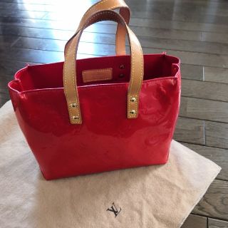 ルイヴィトン(LOUIS VUITTON)のルイヴィトン LOUIS VUITTON
ヴェルニ トート　レッド(トートバッグ)