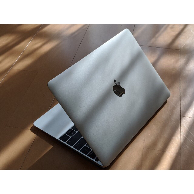 出品4/18まで　macbook12inch 2017 USキーボード シルバー