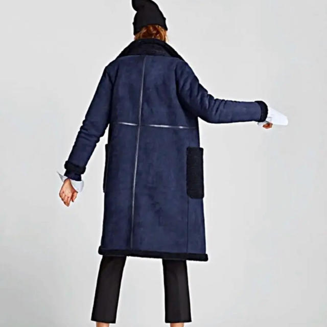 ZARA(ザラ)のZARA フェイクファー裏地付きコート レディースのジャケット/アウター(ロングコート)の商品写真