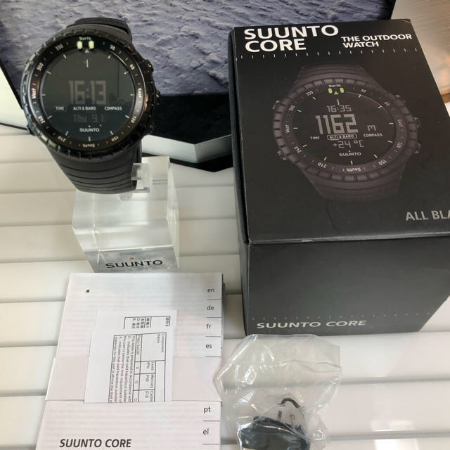 SUUNTO(スント)の【ponsuke様専用】スント　コア　オールブラック　（箱、英文説明書あり） メンズの時計(腕時計(デジタル))の商品写真