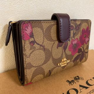 コーチ(COACH)の【新品 未使用】コーチ 二つ折り財布 フラワー ブラウン系(財布)