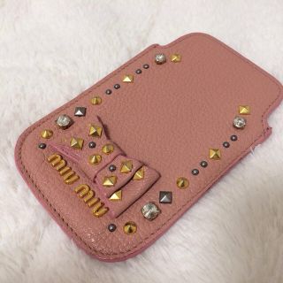 ミュウミュウ(miumiu)のmiumiu (モバイルケース/カバー)