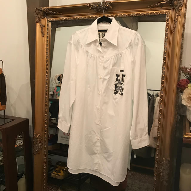 miumiu(ミュウミュウ)の miu miu ミュウミュウ ロングシャツ レディースのトップス(シャツ/ブラウス(長袖/七分))の商品写真