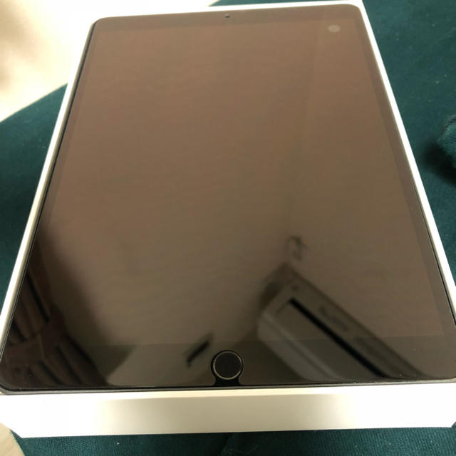 セール正規店 iPad Air3 WiFiモデル 64GB | www.butiuae.com