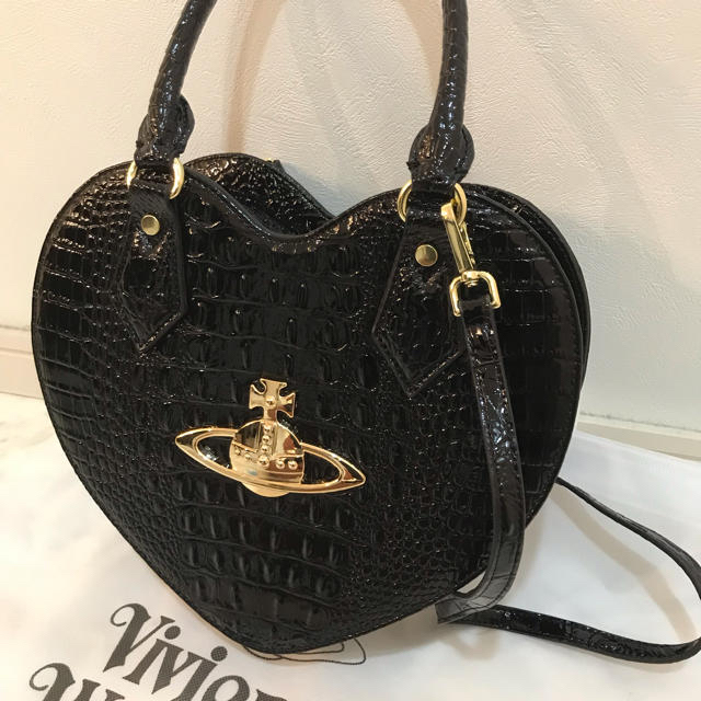 Vivienne Westwood(ヴィヴィアンウエストウッド)の【正規品、レア】ヴィヴィアンウエストウッド 2way  ハート バックVB01 レディースのバッグ(ハンドバッグ)の商品写真