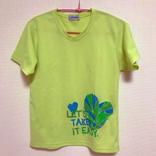 ヨネックス(YONEX)のテニス用プラクティスTシャツ(ウェア)