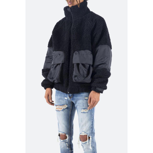 Balenciaga(バレンシアガ)のmnml  TECH SHERPA JACKET Black ボア　Mサイズ メンズのジャケット/アウター(その他)の商品写真