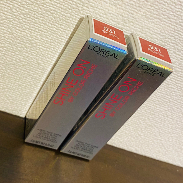 L'Oreal Paris(ロレアルパリ)の【Radt様専用】【新品】ロレアル シャインオンリップ コスメ/美容のベースメイク/化粧品(口紅)の商品写真