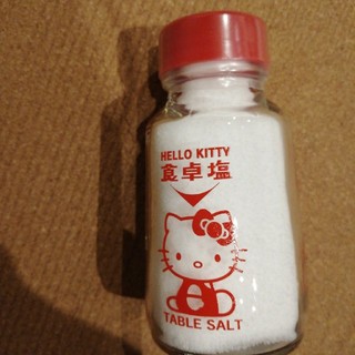 ハローキティ(ハローキティ)のミヨモモ様専用　食卓塩一つ　送料無料(調味料)