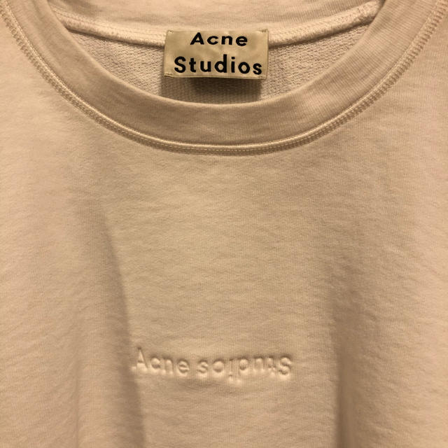 ACNE(アクネ)のこれが最安値です！Acne Studios ショートスウェットシャツ レディースのトップス(トレーナー/スウェット)の商品写真