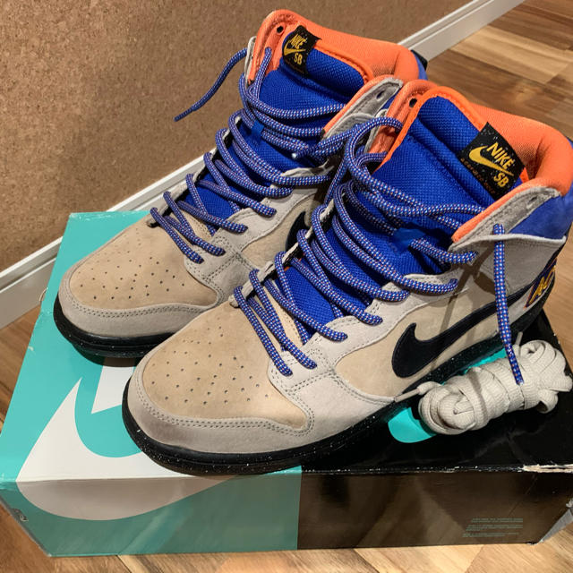 NIKE(ナイキ)の限定 NIKE DUNK HIGH PREMIUM SB AGコラボ　29cm メンズの靴/シューズ(スニーカー)の商品写真