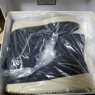 フィアオブゴッド(FEAR OF GOD)のfear of god スニーカー フィアオブゴッド 美品 正規品 サイズ43(スニーカー)