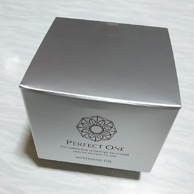 PERFECT ONE(パーフェクトワン)のパーフェクトワン 薬用ホワイトニングジェル コスメ/美容のスキンケア/基礎化粧品(オールインワン化粧品)の商品写真