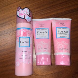 フィアンセ(FIANCEE)のハンドクリーム(ハンドクリーム)