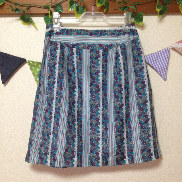 TOMORROWLAND(トゥモローランド)の日本製♡上品女子の花柄スカート♡送料無料 レディースのスカート(ひざ丈スカート)の商品写真