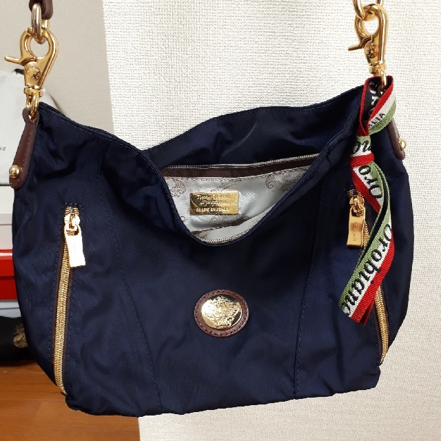 Orobianco(オロビアンコ)の専用   美品  オロビアンコ  ショルダーバッグ レディースのバッグ(ショルダーバッグ)の商品写真