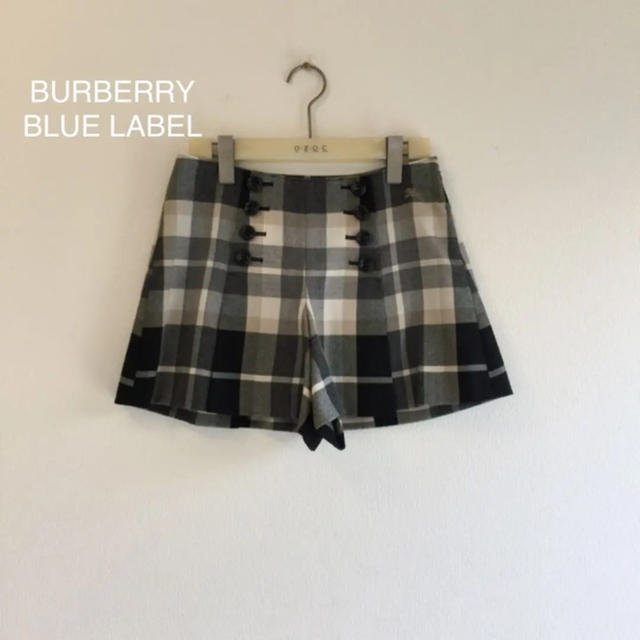 BURBERRY BLUE LABEL(バーバリーブルーレーベル)の専用 レディースのパンツ(ショートパンツ)の商品写真
