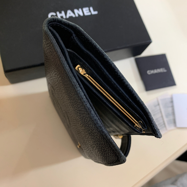 CHANEL(シャネル)のCHANEL正規品キャビアスキンウォレット メンズのファッション小物(長財布)の商品写真