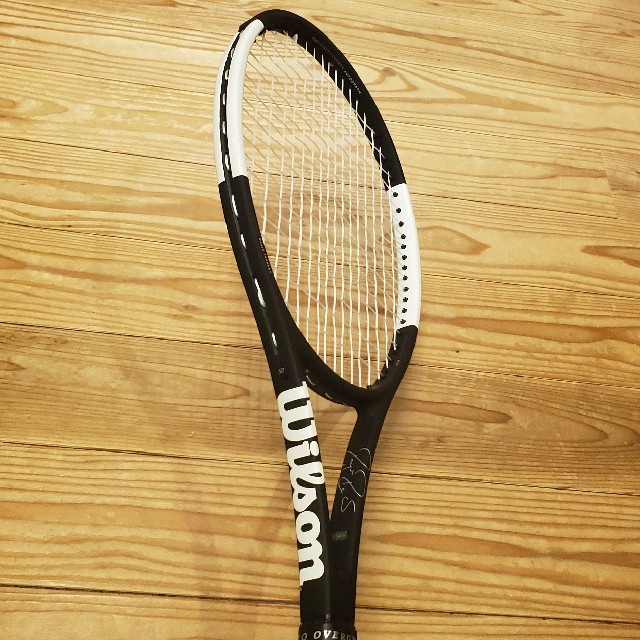 wilson(ウィルソン)のPRO STAFF RF97 AUTOGRAPH G3 美品 スポーツ/アウトドアのテニス(ラケット)の商品写真