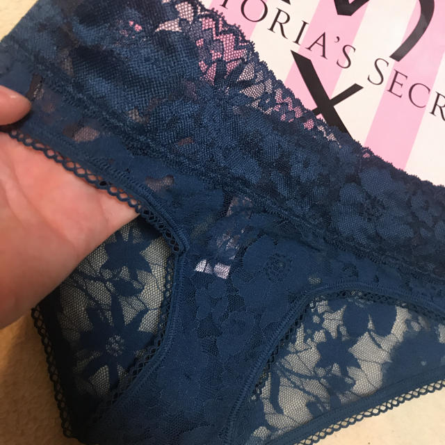 Victoria's Secret(ヴィクトリアズシークレット)のビクトリアシークレット 2枚 レディースの下着/アンダーウェア(ショーツ)の商品写真