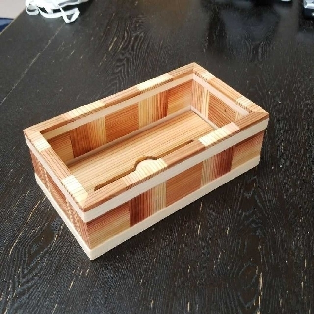 木 ティッシュケース(箱無し専用) ハンドメイドのインテリア/家具(その他)の商品写真