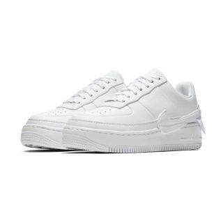 ナイキ(NIKE)の新品　NIKE エアフォース1(スニーカー)