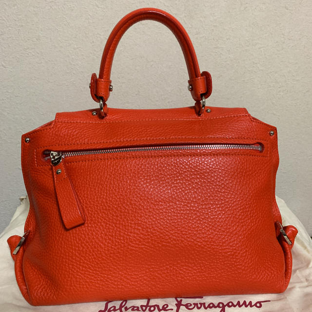 Salvatore Ferragamo ソフィア ハンドバッグ