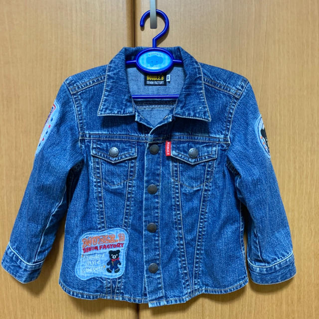 DOUBLE.B(ダブルビー)のミキハウス ダブルB デニムジャケット　90 80  キッズ/ベビー/マタニティのキッズ服男の子用(90cm~)(ジャケット/上着)の商品写真