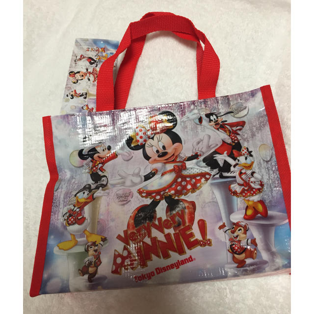 Disney チョコクランチ ディズニーランド ベリーベリーミニー ショッピングバッグ の通販 By みうら あや S Shop ディズニー ならラクマ