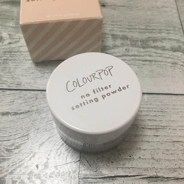 colourpop(カラーポップ)のCOLOURPOPセッティングパウダー コスメ/美容のベースメイク/化粧品(フェイスパウダー)の商品写真