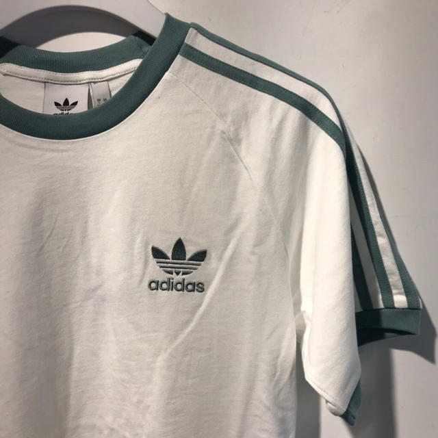 adidas(アディダス)のAdidas アディダスオリジナルス Tシャツ Lサイズ メンズのトップス(Tシャツ/カットソー(半袖/袖なし))の商品写真