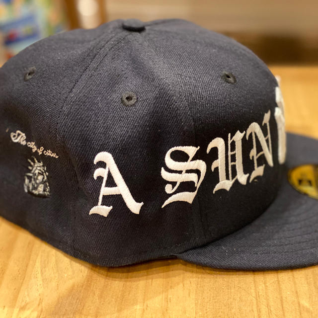 NEW ERA(ニューエラー)のA SUNNY PLACE FOR SHADY PEOPLE FITTEDCAP メンズの帽子(キャップ)の商品写真