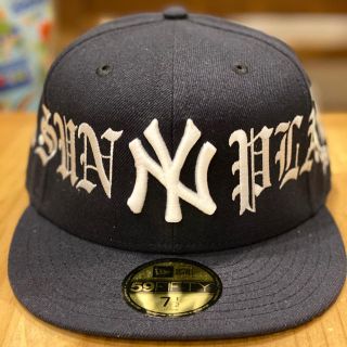 ニューエラー(NEW ERA)のA SUNNY PLACE FOR SHADY PEOPLE FITTEDCAP(キャップ)