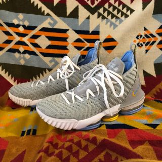 ナイキ(NIKE)のLebron 16 日本未発売カラー(バスケットボール)