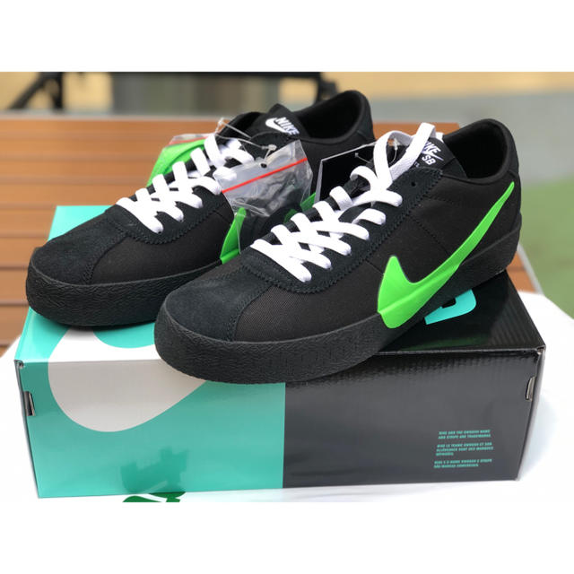 NIKE SB ZOOM BRUIN QS × POETS ポエット　ナイキスニーカー