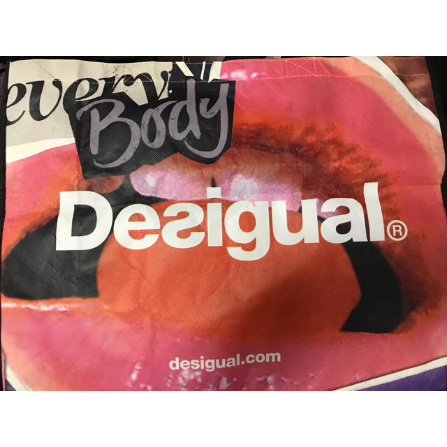 DESIGUAL(デシグアル)のDesigual ショップバッグ レディースのバッグ(ショップ袋)の商品写真