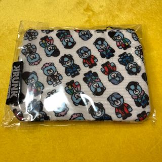 ビッグバン(BIGBANG)のBIGBANG krunk フラットポーチ　白(アイドルグッズ)