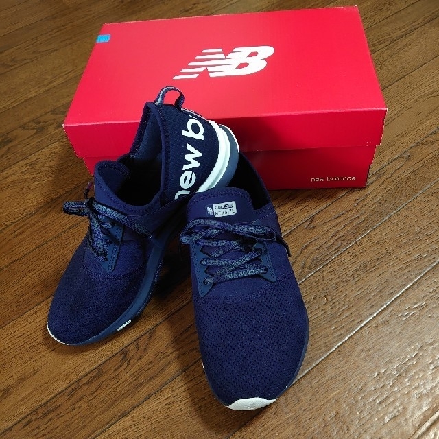 new balance スニーカー 24.5cm