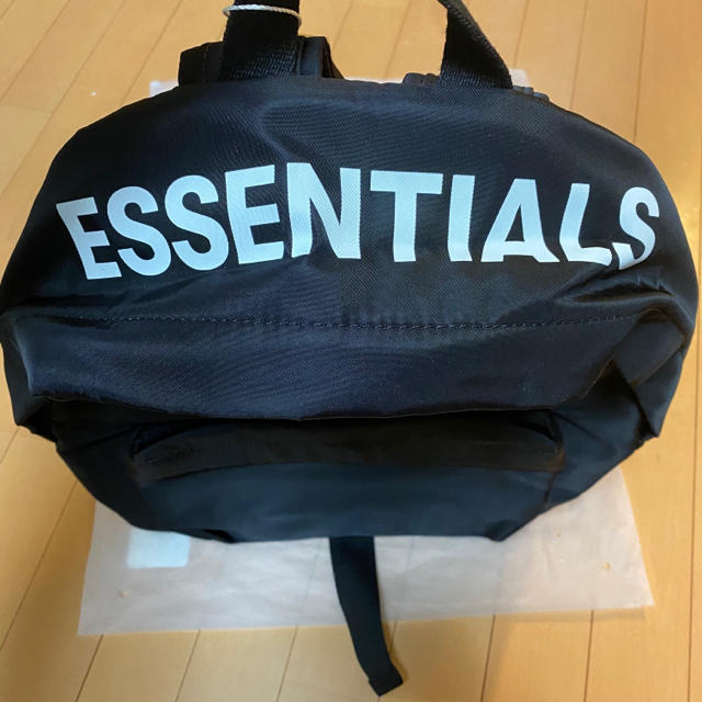 FEAR OF GOD(フィアオブゴッド)のFOG essentials バックパック FEAR OF GOD リュック メンズのバッグ(バッグパック/リュック)の商品写真